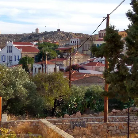 Casa Bianco E Blu بيت للعطل Chalki Town